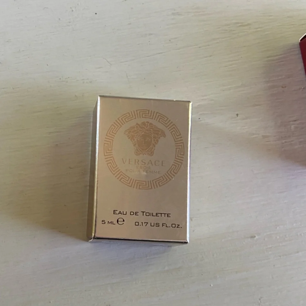 NWT Versace Eros Pour Femme EDT 5ml
